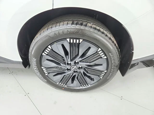 New 2026 White Nissan Platinum image 47