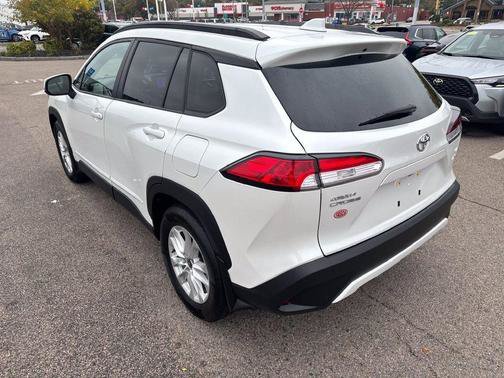 Used 2023 Beige Toyota LE image 5