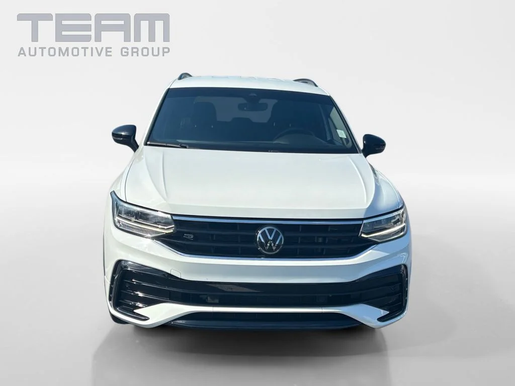 Used 2022 White Volkswagen 2.0T SE R-Line Black image 2