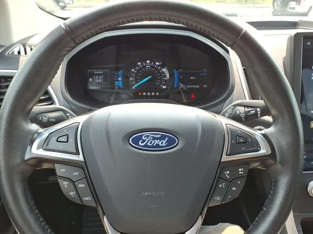 Used 2024 Silver Ford SEL image 21