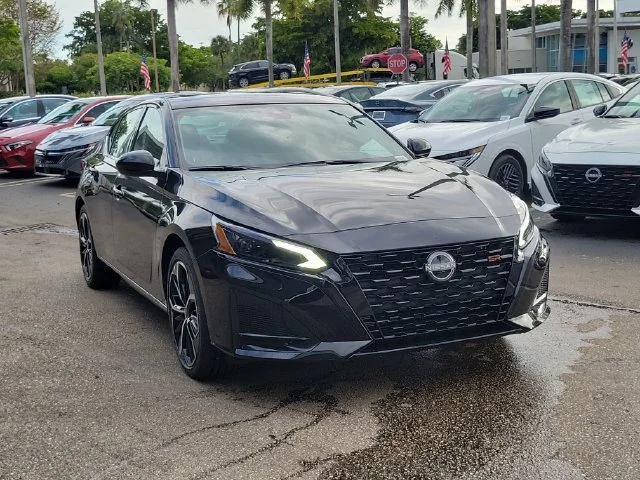 New 2026 Super Black Nissan SR image 3