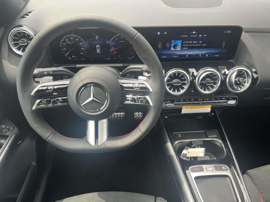 New 2026 MANUFAKTUR Patagonia Red Metallic Mercedes-Benz GLA 250 image 2