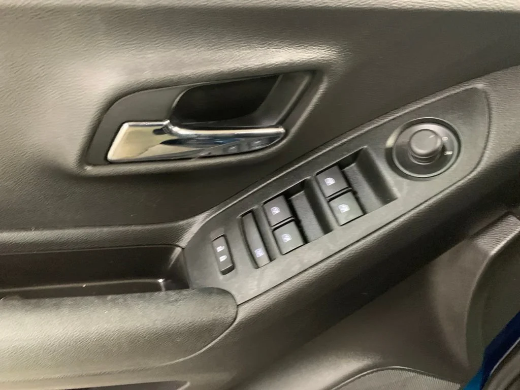 Used 2019 PACIFIC BLUE METALLIC Chevrolet LT image 26