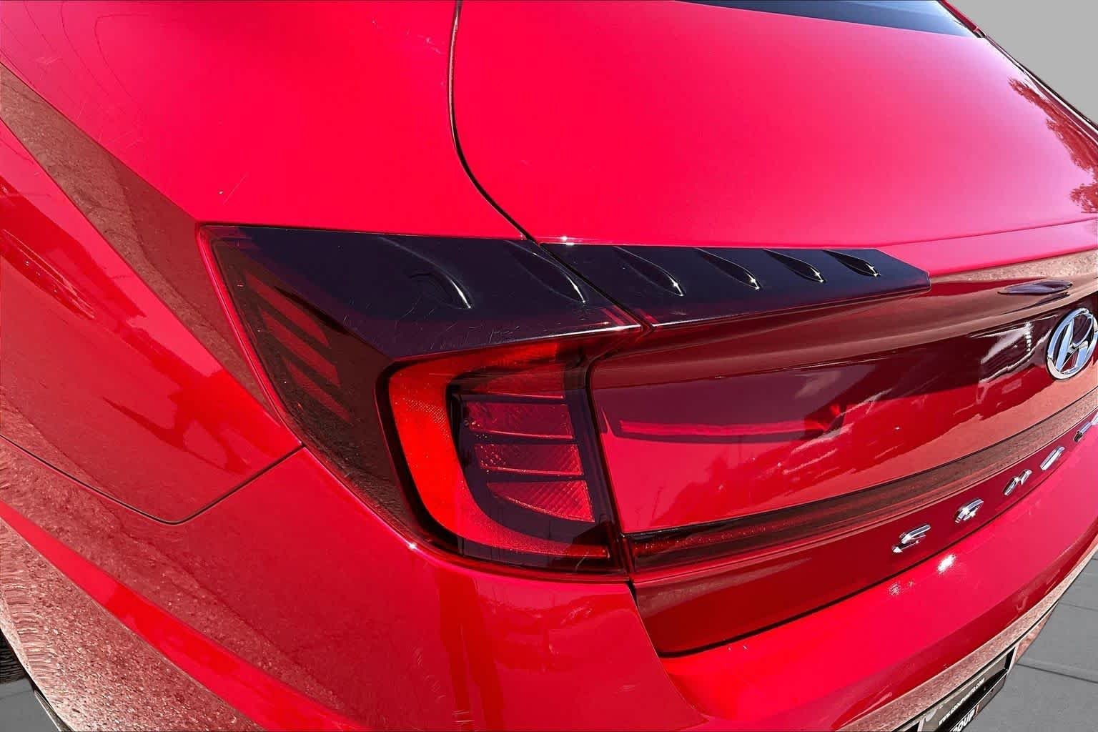 Used 2021 Calypso Red Hyundai SEL Plus image 28