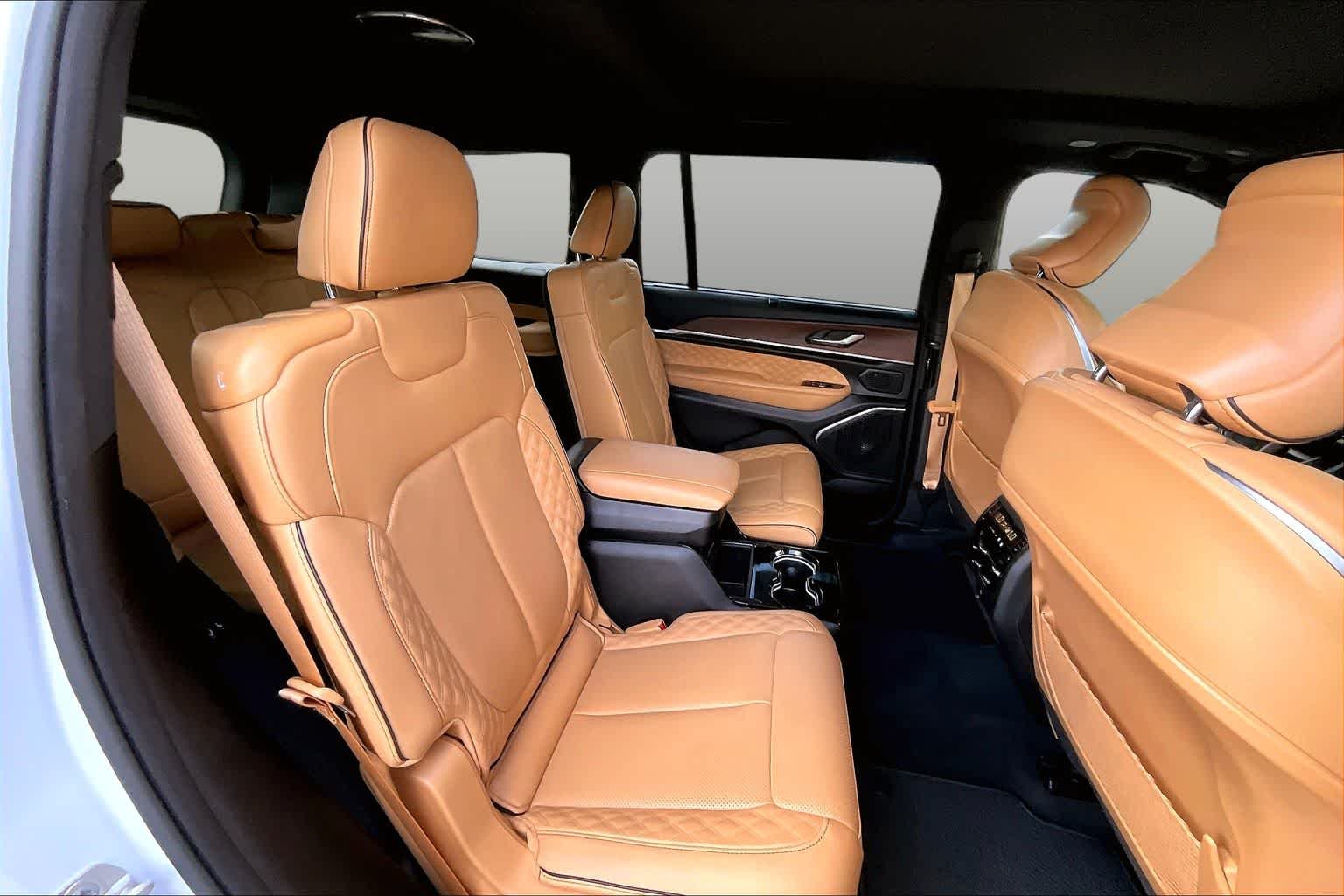 Used 2024 Bright White Clearcoat Jeep Summit image 20