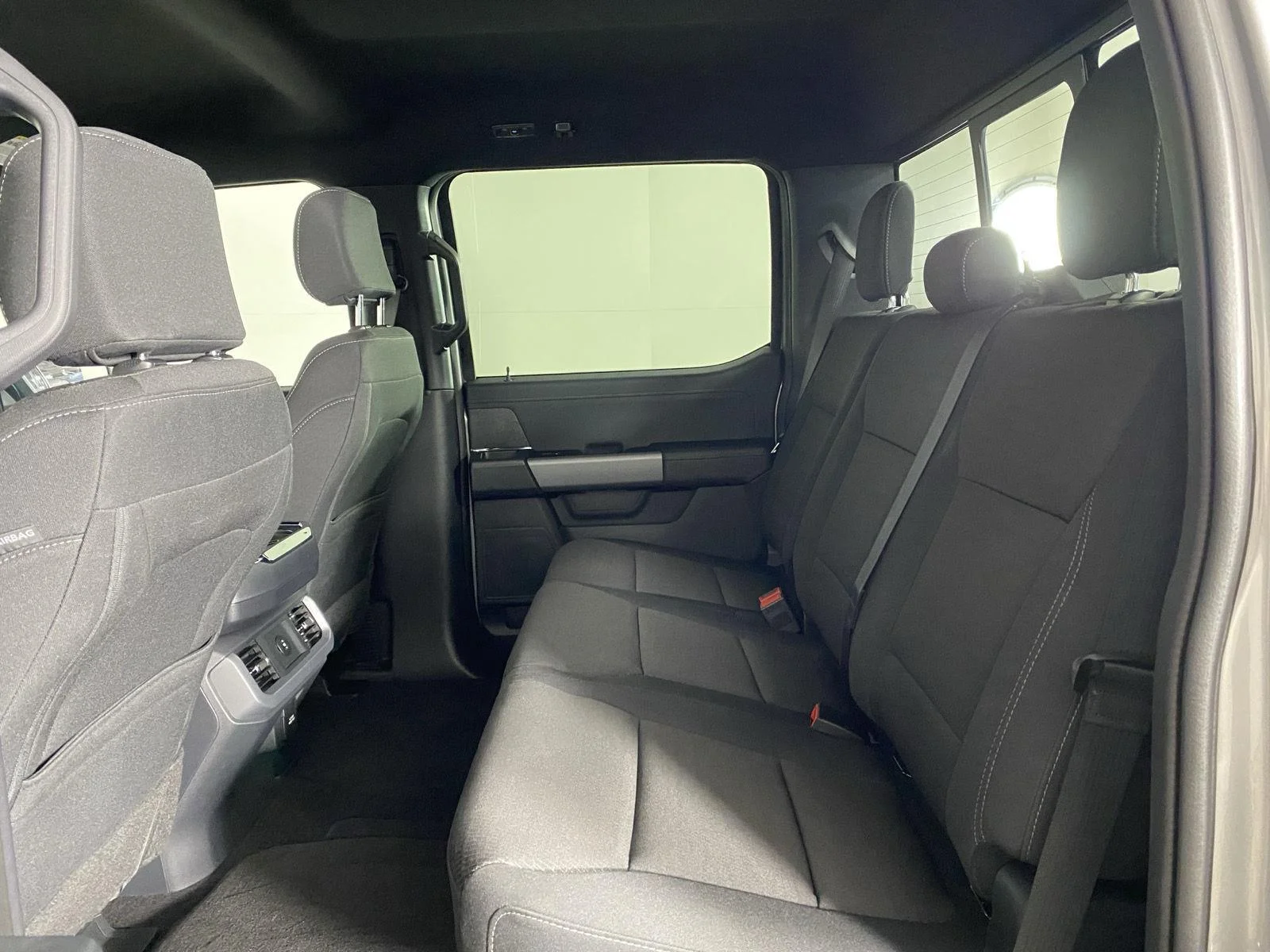 New 2026 Silver Metallic Ford XLT image 24
