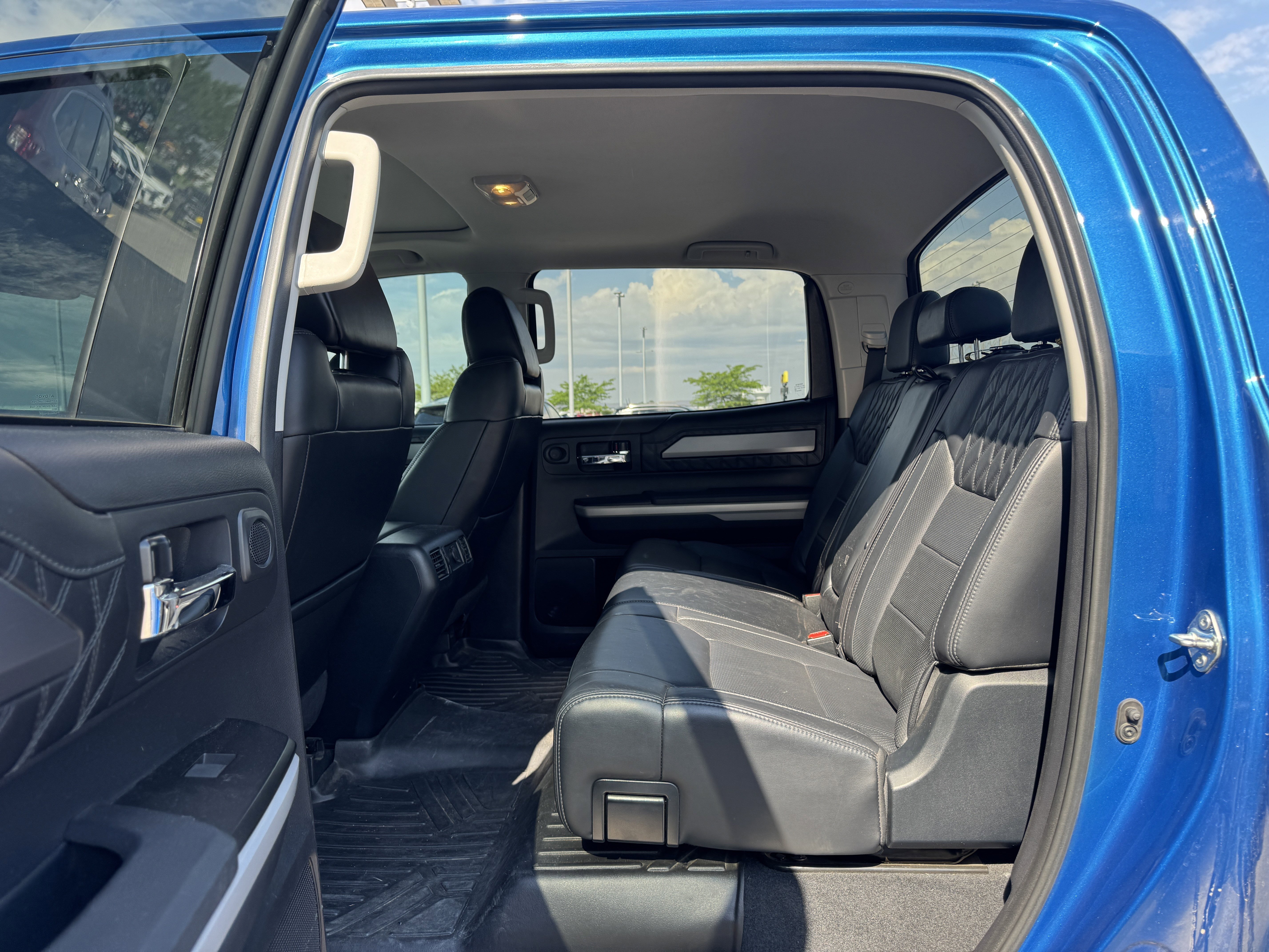 Used 2018 Blazing Blue Pearl Toyota Platinum image 8