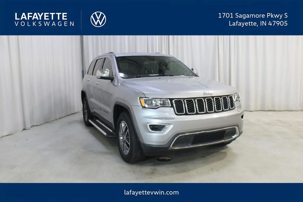 Used 2018 Silver Jeep Limited image 1