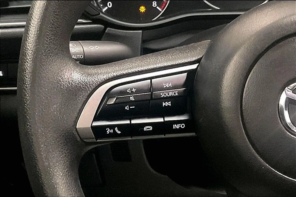 Used 2024 White Mazda 2.5 S image 17
