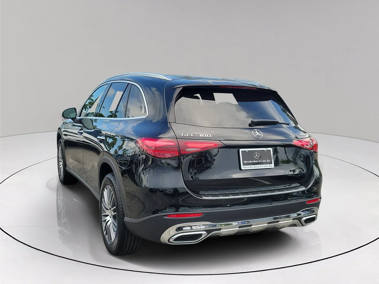 New 2027 Black Mercedes-Benz GLC 300 image 6