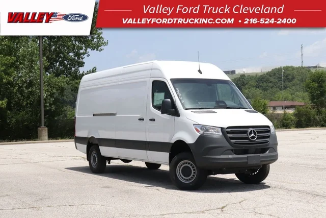 2025 Mercedes-Benz Sprinter 2500 Cargo 170 WB