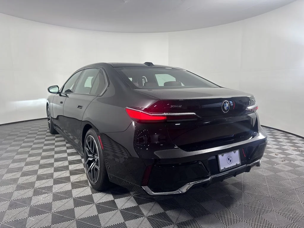Used 2025 Black Sapphire Metallic BMW 740i xDrive image 7