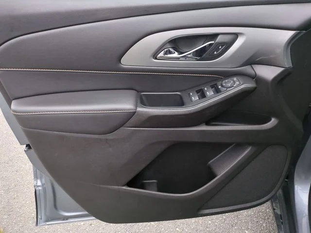 Used 2021 Gray Chevrolet LS image 12