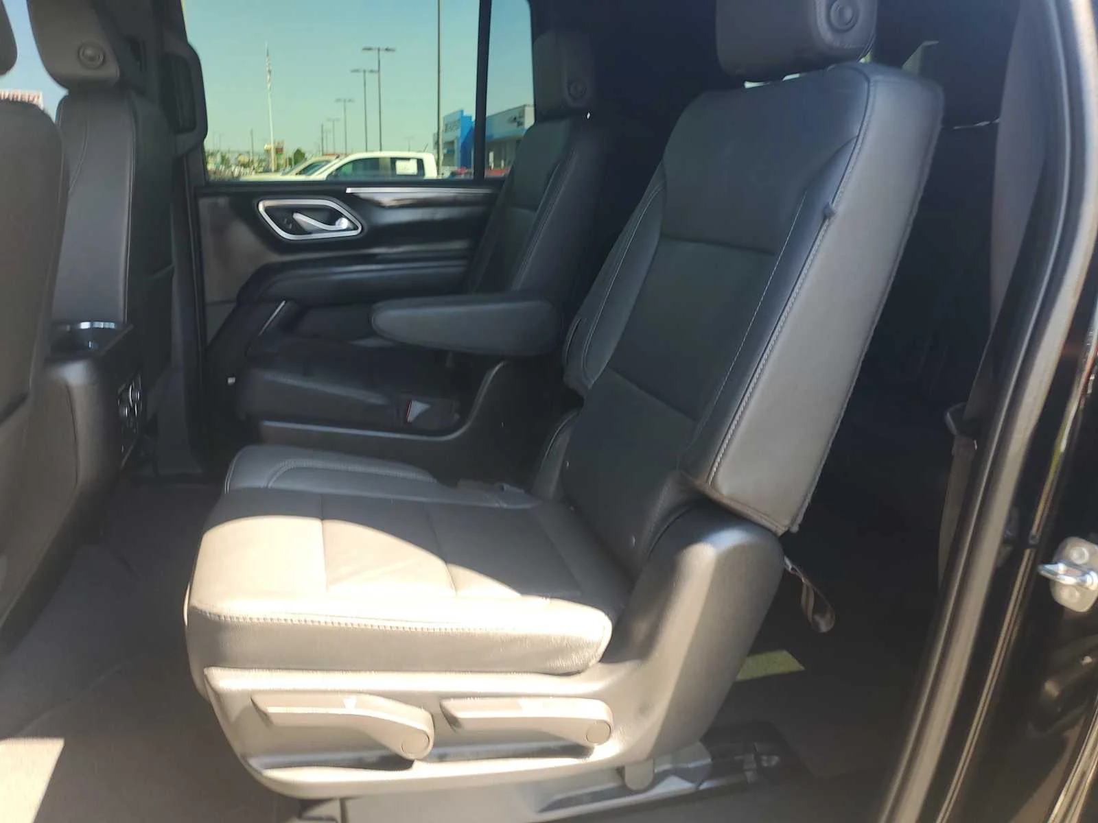 Used 2023 BLACK Chevrolet Z71 image 22