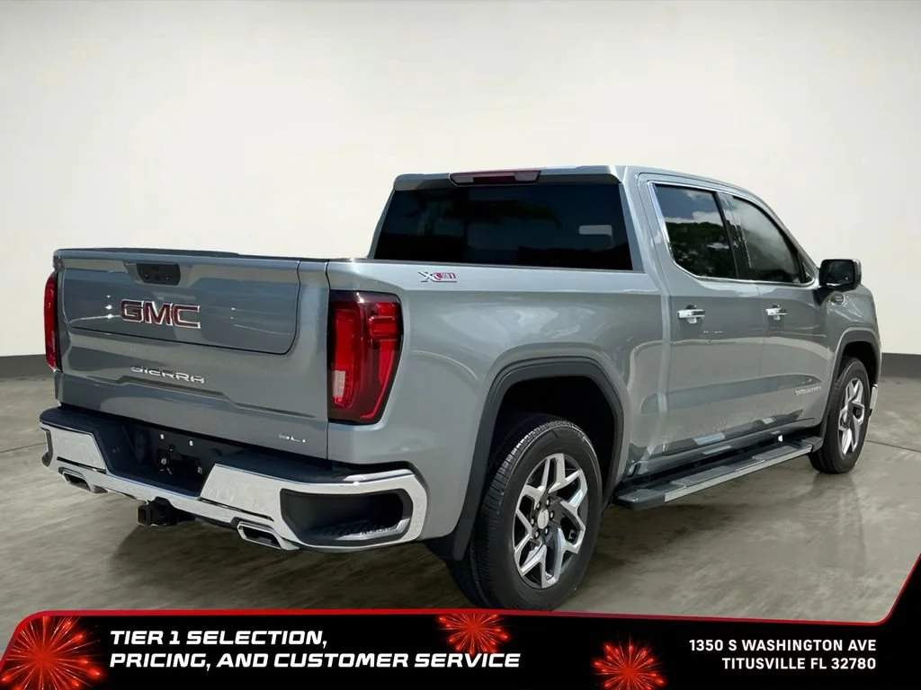Used 2023 Sterling Metallic GMC SLT image 10