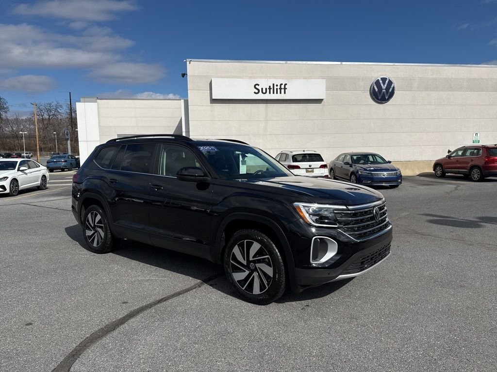 2025 Volkswagen Atlas SE w/Tech
