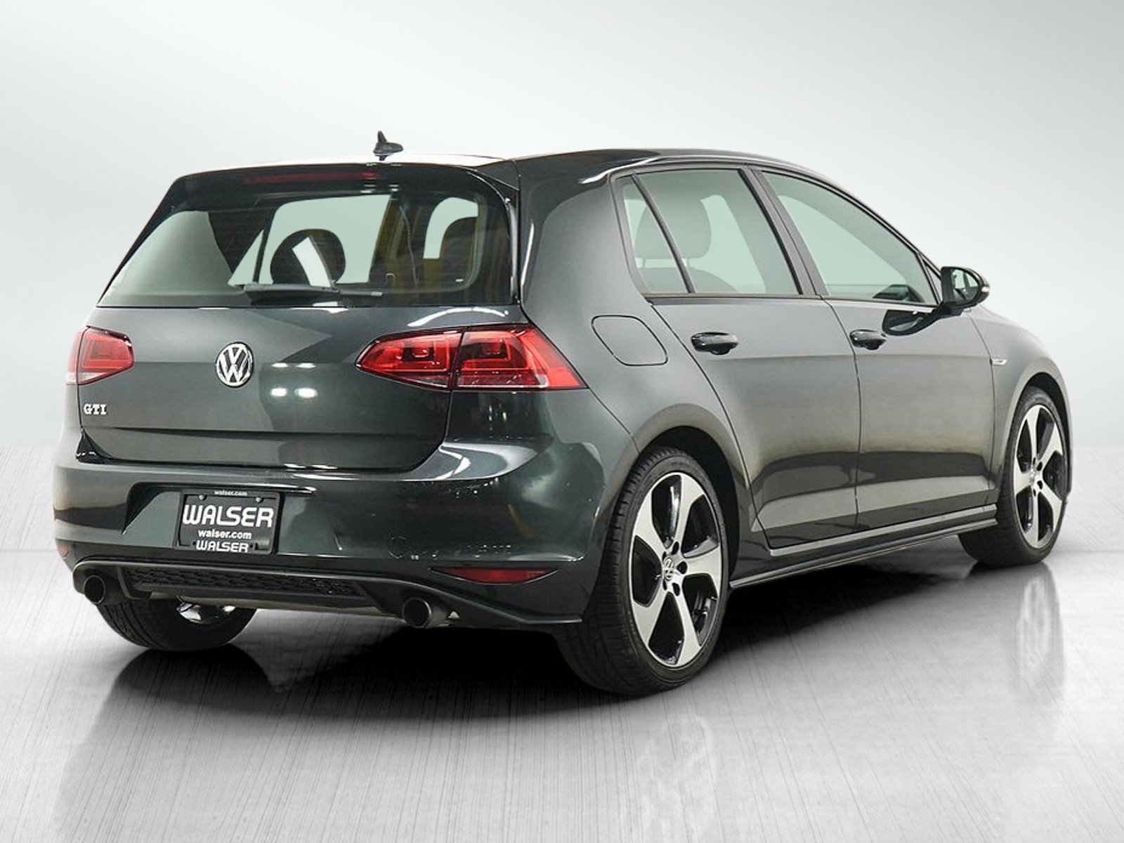 Used 2017 Deep Black Pearl Volkswagen S image 5