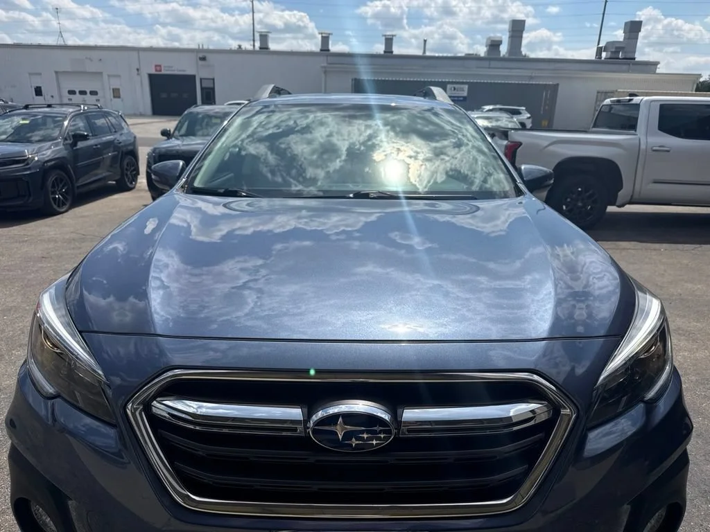 Used 2018 Twilight Blue Metallic Subaru 2.5i Premium image 11