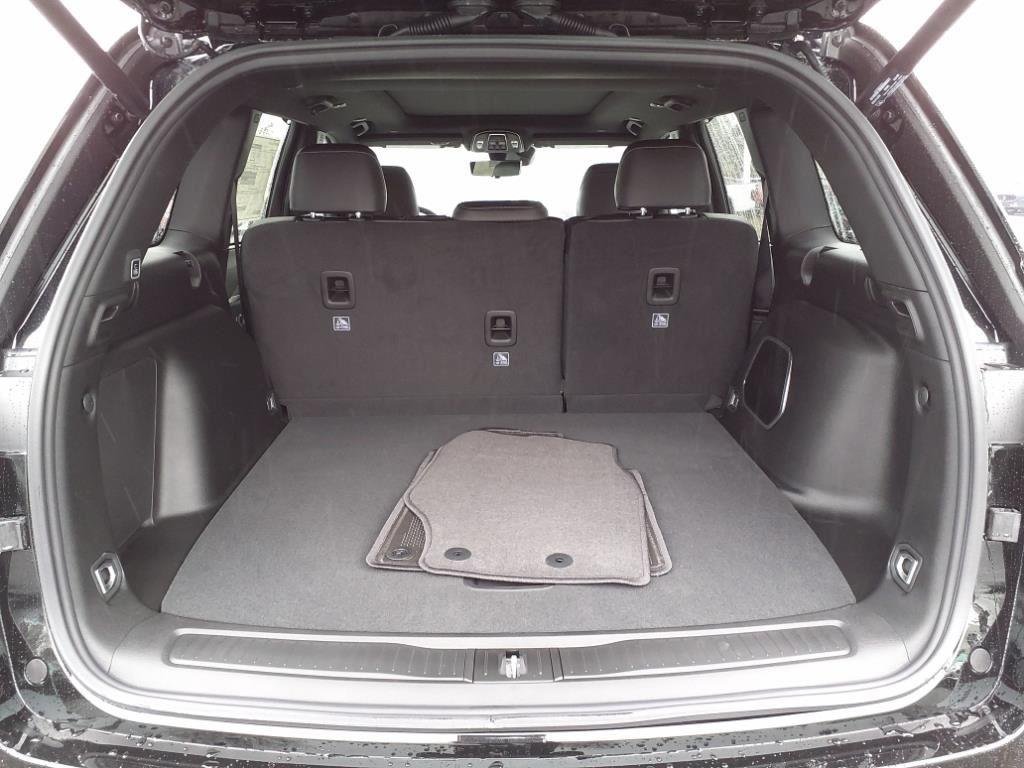 New 2024 Diamond Black Crystal Pearlcoat Jeep  image 22