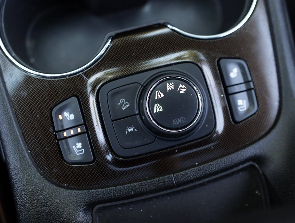2023 GMC Acadia AT4 - Photo 19