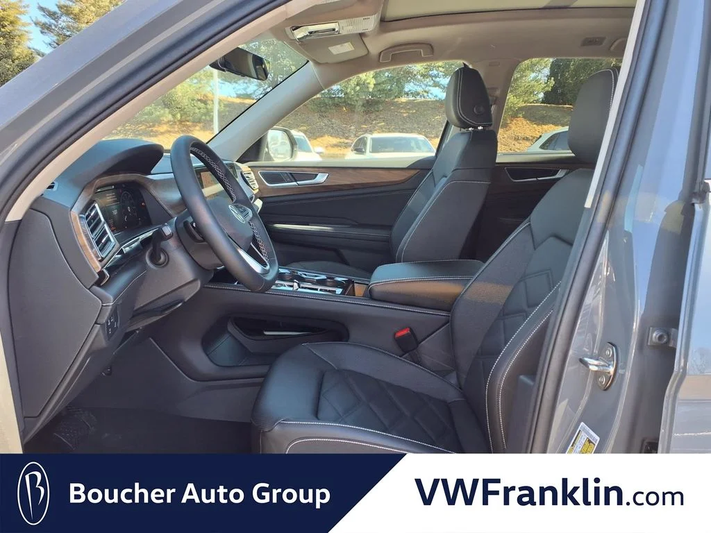 New 2026 Pure Gray Volkswagen 2.0T SE w/Technology image 7