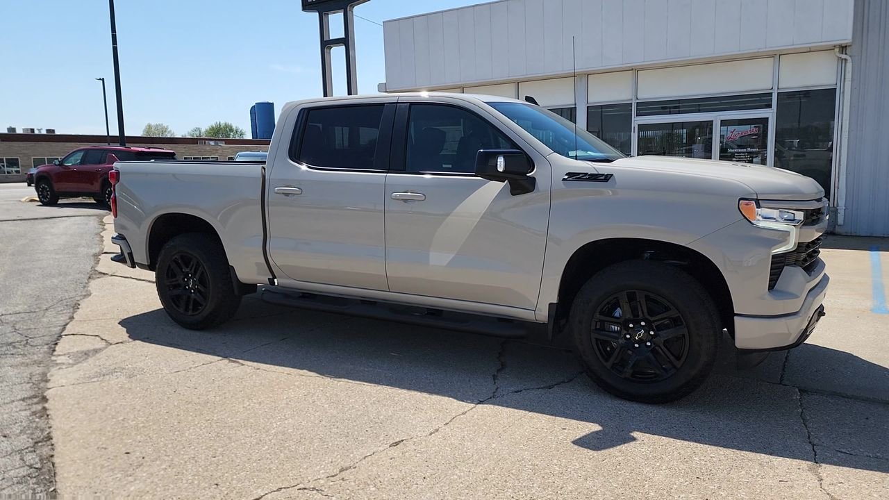 New 2026 White Sands Chevrolet RST image 6