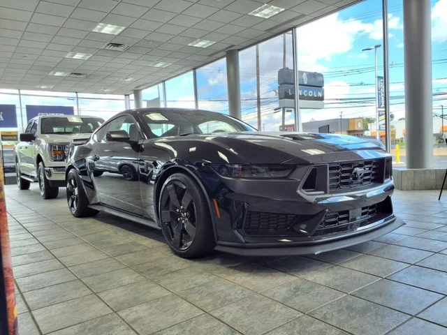 2024 Ford Mustang Dark Horse™ Premium