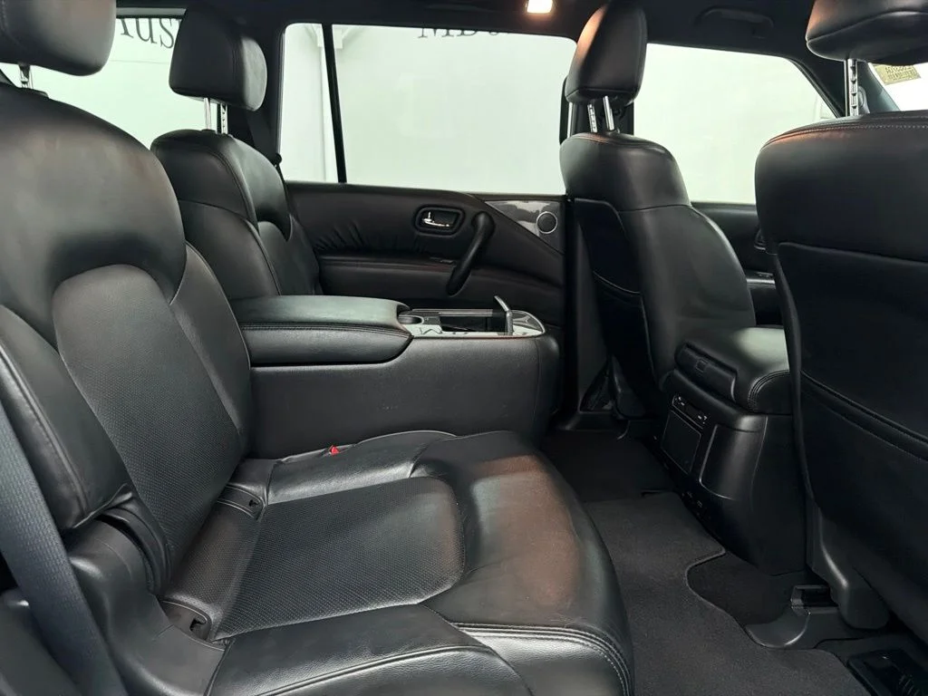 Used 2022 Gray Nissan SL image 32