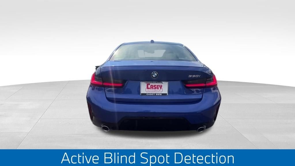 2025 BMW 3 Series 330i - Photo 12