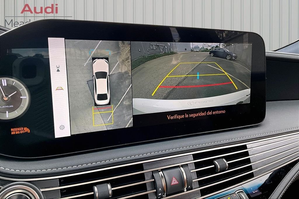 Used 2023 White Lexus 500 Base image 14