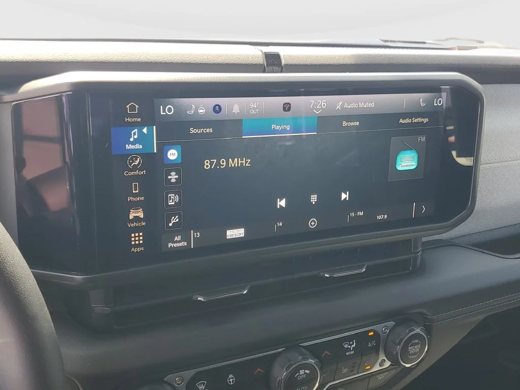 Used 2025 Gray Jeep Sahara 4xe image 18