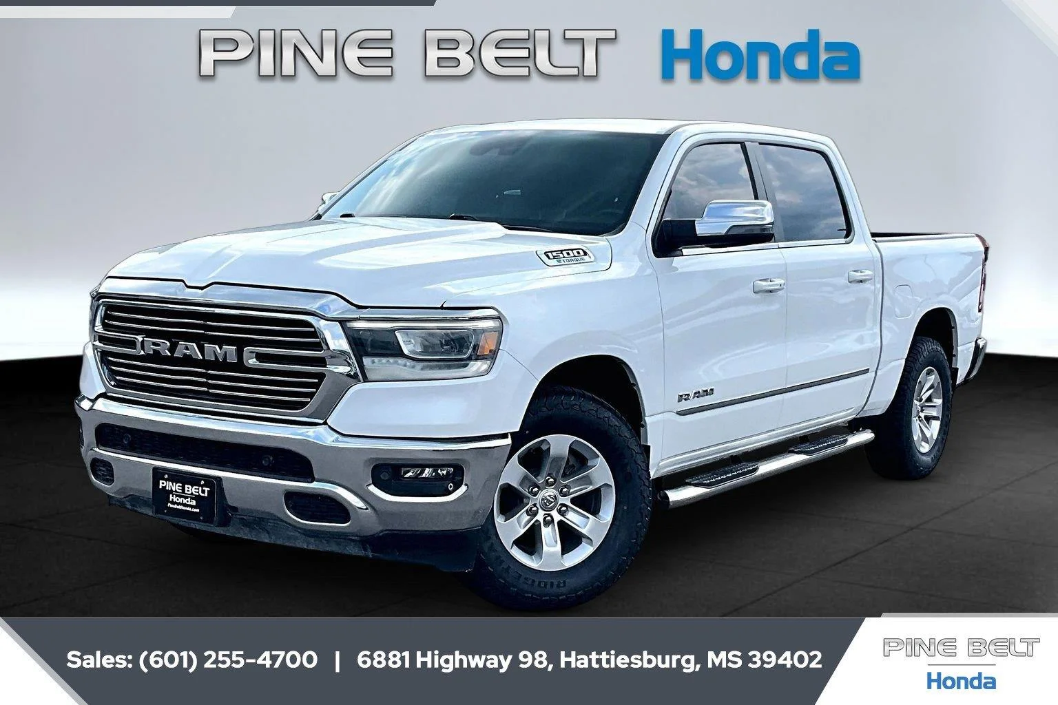 Used 2023 Ivory White Tri-Coat Pearlcoat Ram Laramie image 9