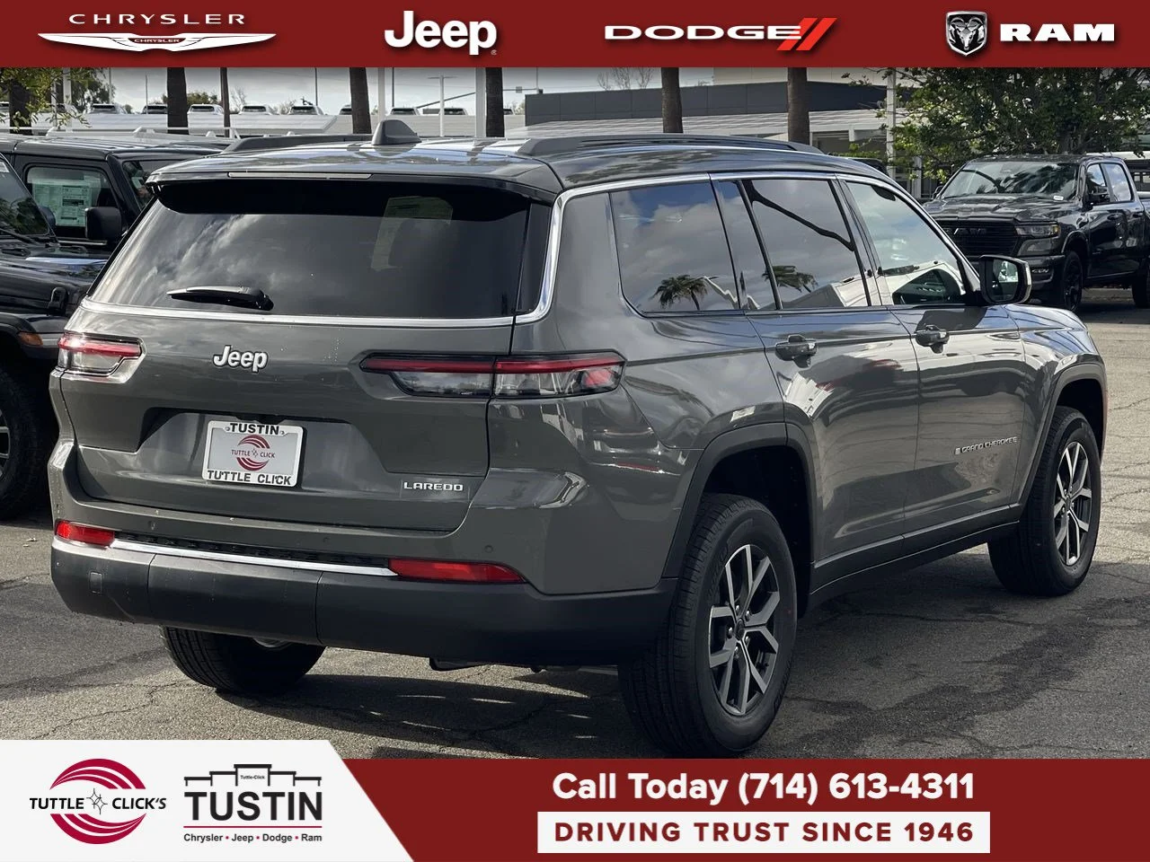 New 2027 Sting-Gray Clear-Coat Paint Jeep Laredo X image 12