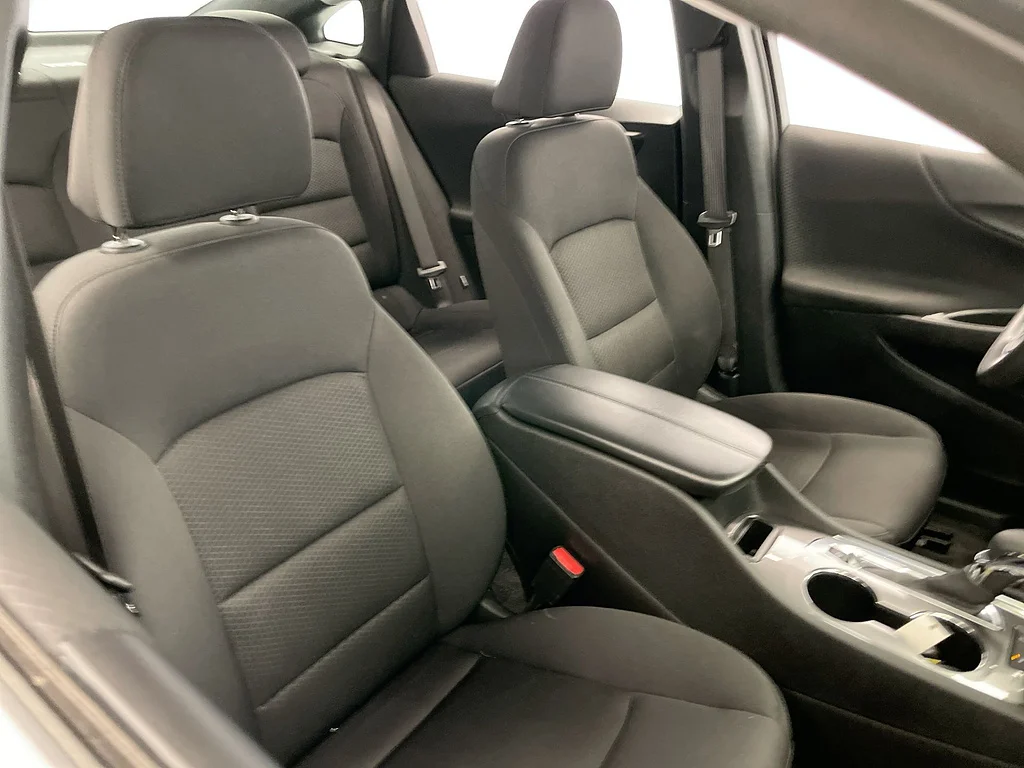 Used 2024 GRAY Chevrolet LT image 27