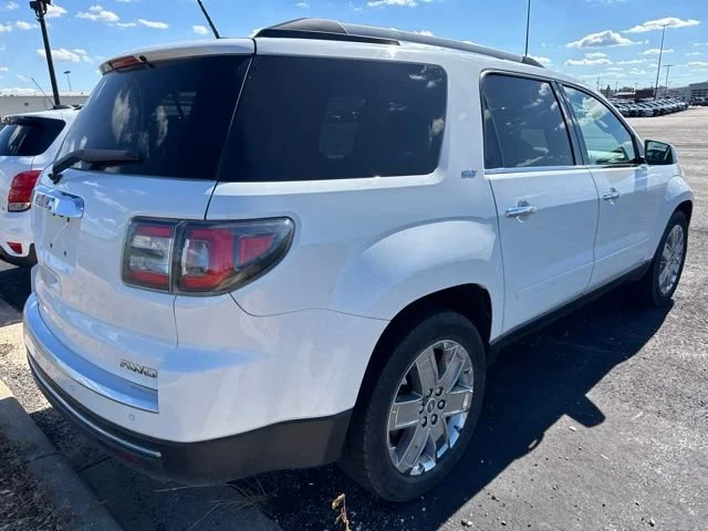 Used 2017 SUMMIT WHITE GMC Limited image 4