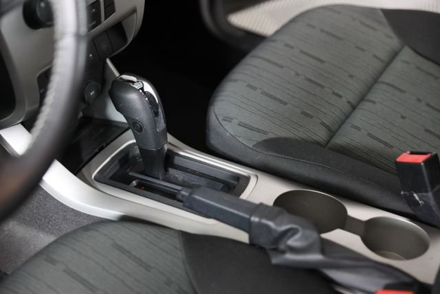 2010 Ford Focus SE - Photo 12