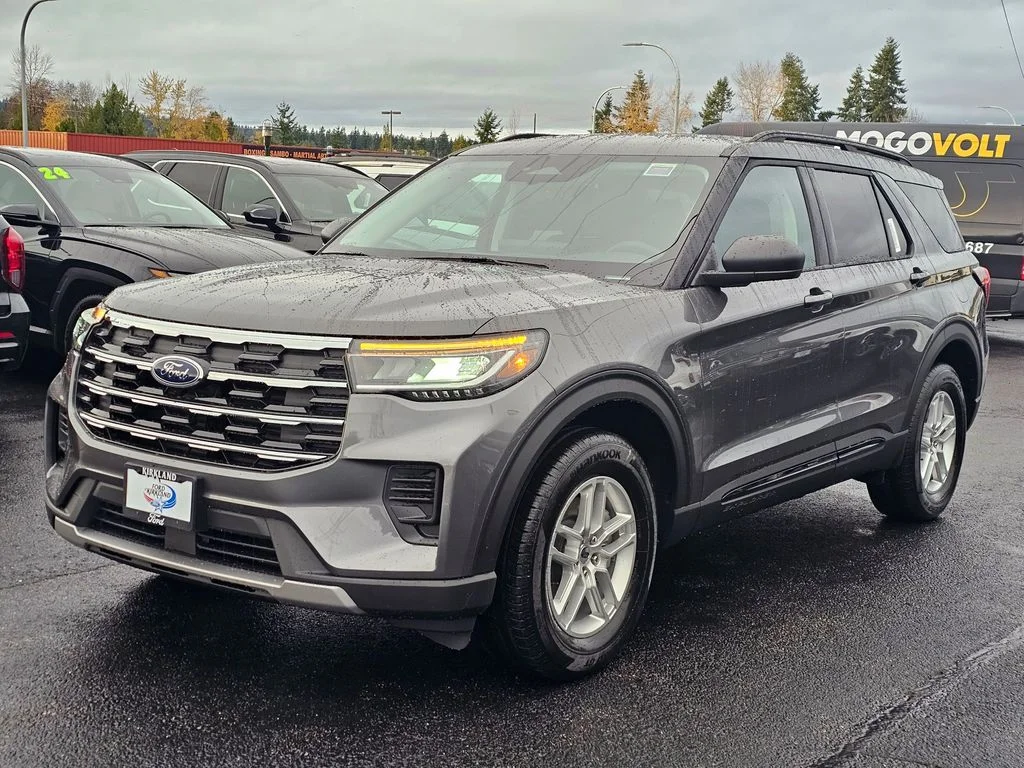 New 2026 Gray Ford Active image 3