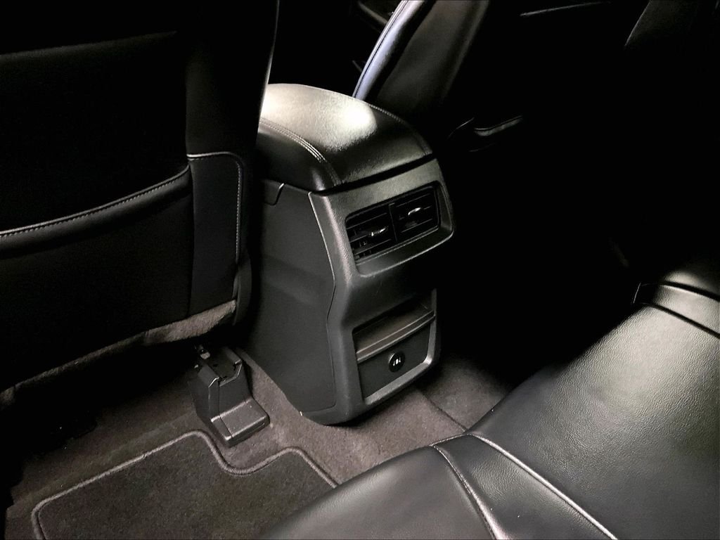 Used 2024 Silver Ford SEL image 27