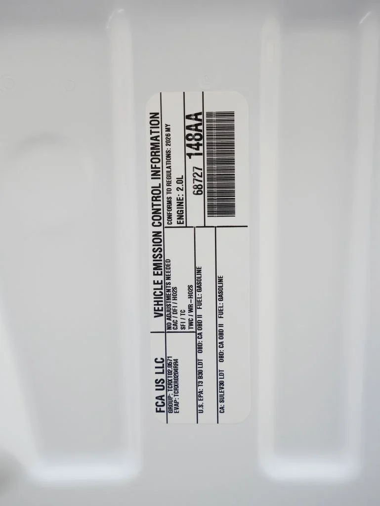 New 2026 Bright White Clear-Coat Exterior Paint Jeep Altitude image 29