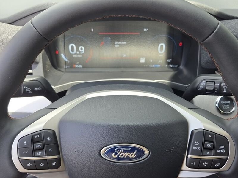 New 2026 Star White Metallic Tri-Coat Ford Active image 24