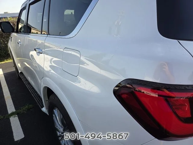 Used 2022 White INFINITI LUXE image 9