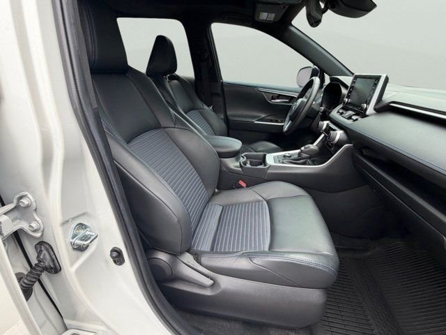 Used 2021 White Toyota XSE image 27