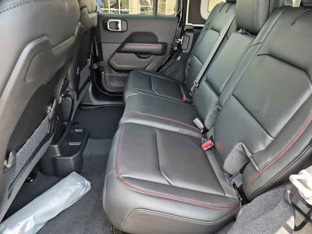 New 2026 Black Clear-Coat Exterior Paint Jeep Rubicon X image 22