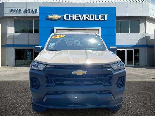 Used 2024  Chevrolet Work Truck image 2