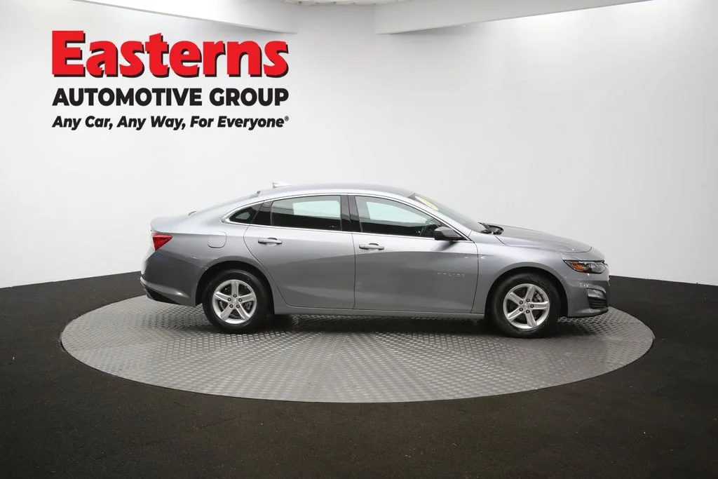 Used 2023 Gray Chevrolet LT image 44