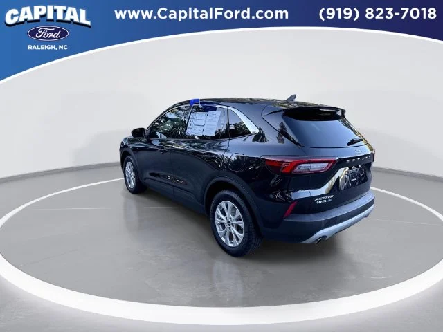 Used 2023 Black Ford Active image 6