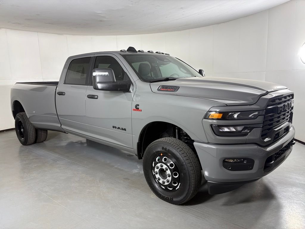 New 2026 Ceramic Gray Clear-Coat Exterior Paint RAM Big Horn image 2