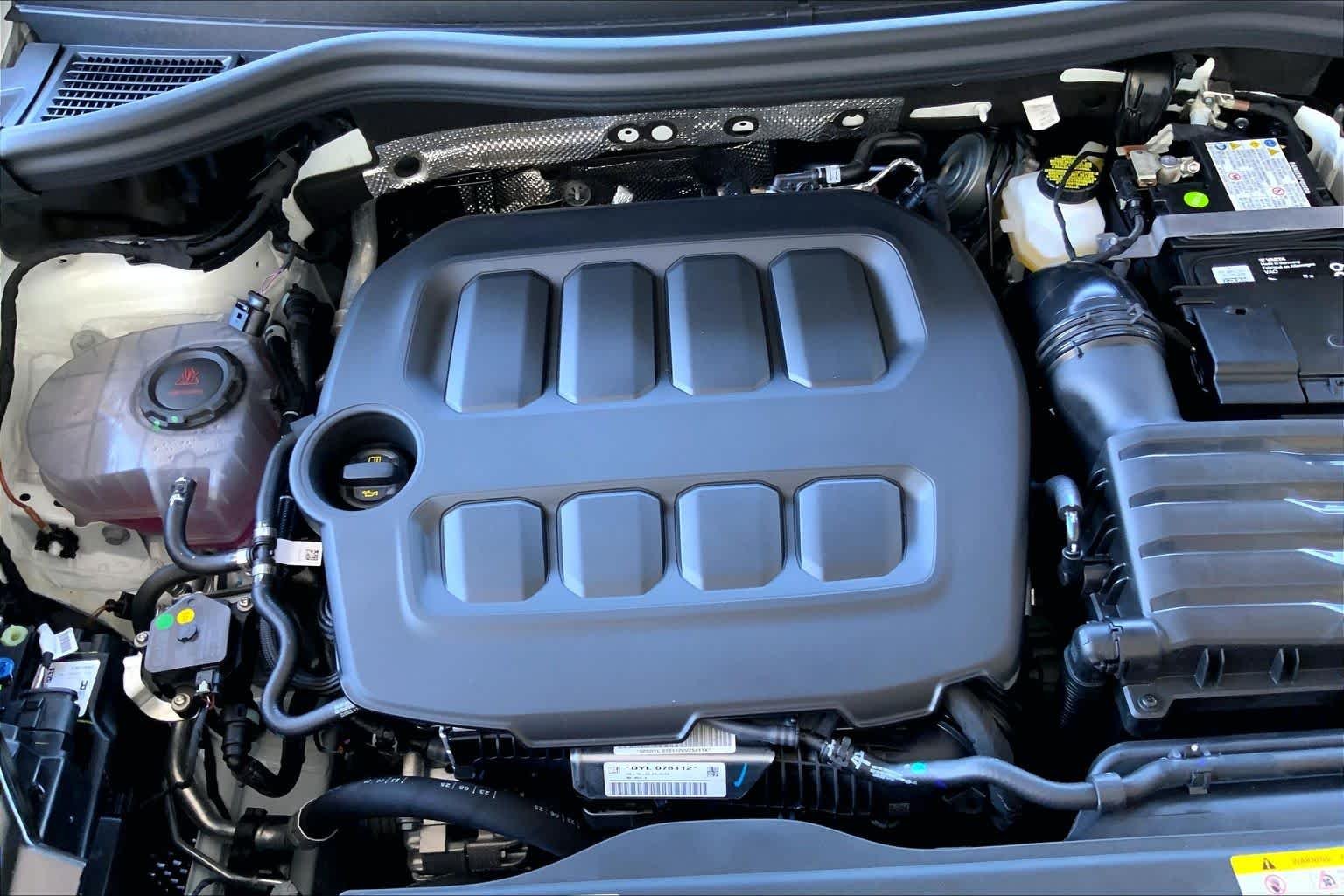 New 2026 Pure White Volkswagen SE image 17