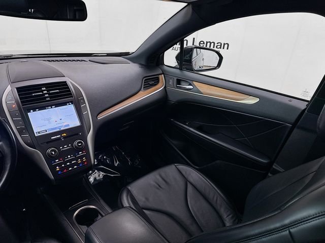 Used 2019 Black Lincoln Reserve image 24