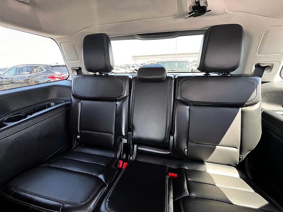 Used 2026 Black Ford Platinum image 27
